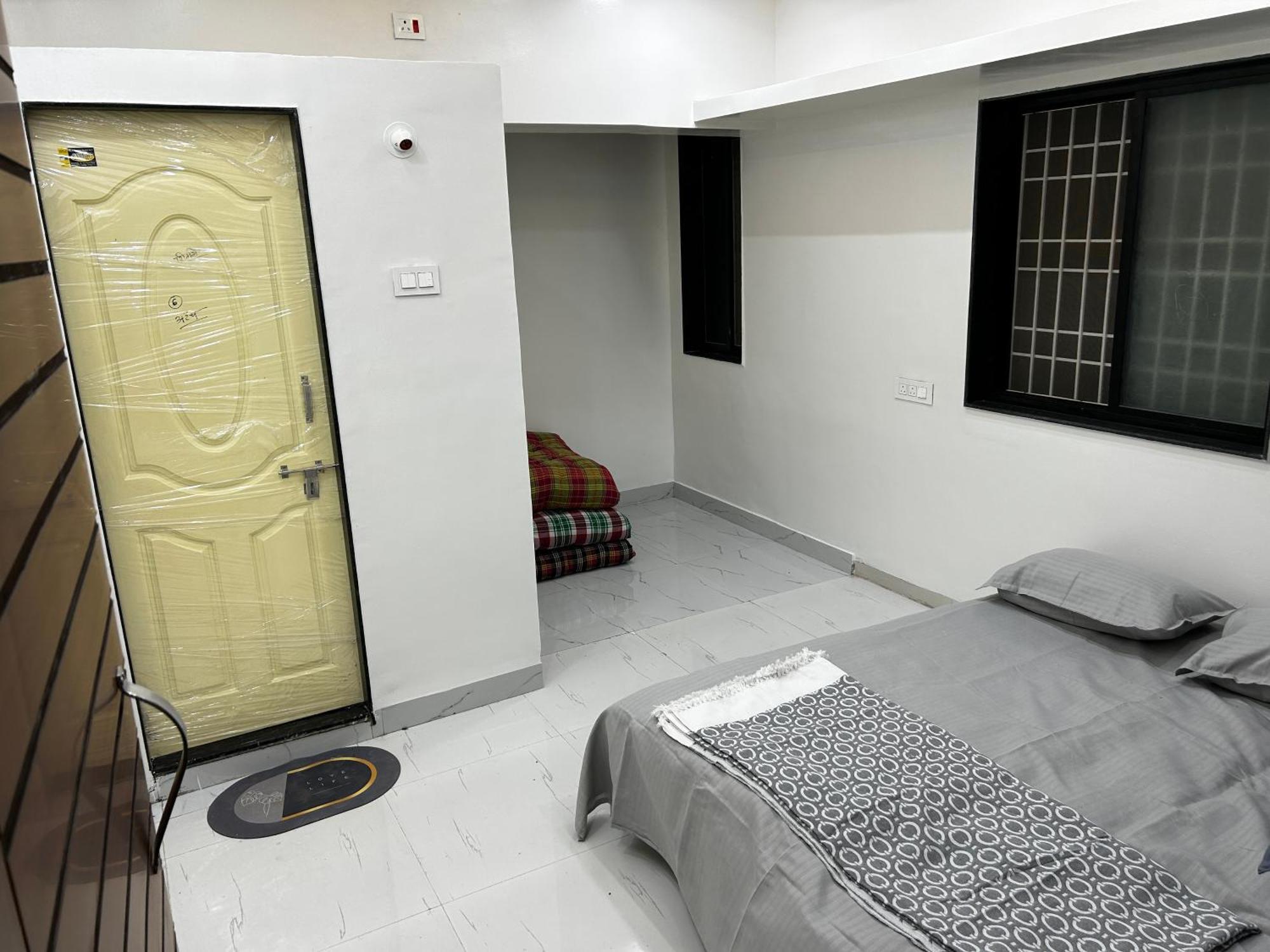 Vatavriksha Guest House,Akkalkot Akalkot Exterior photo